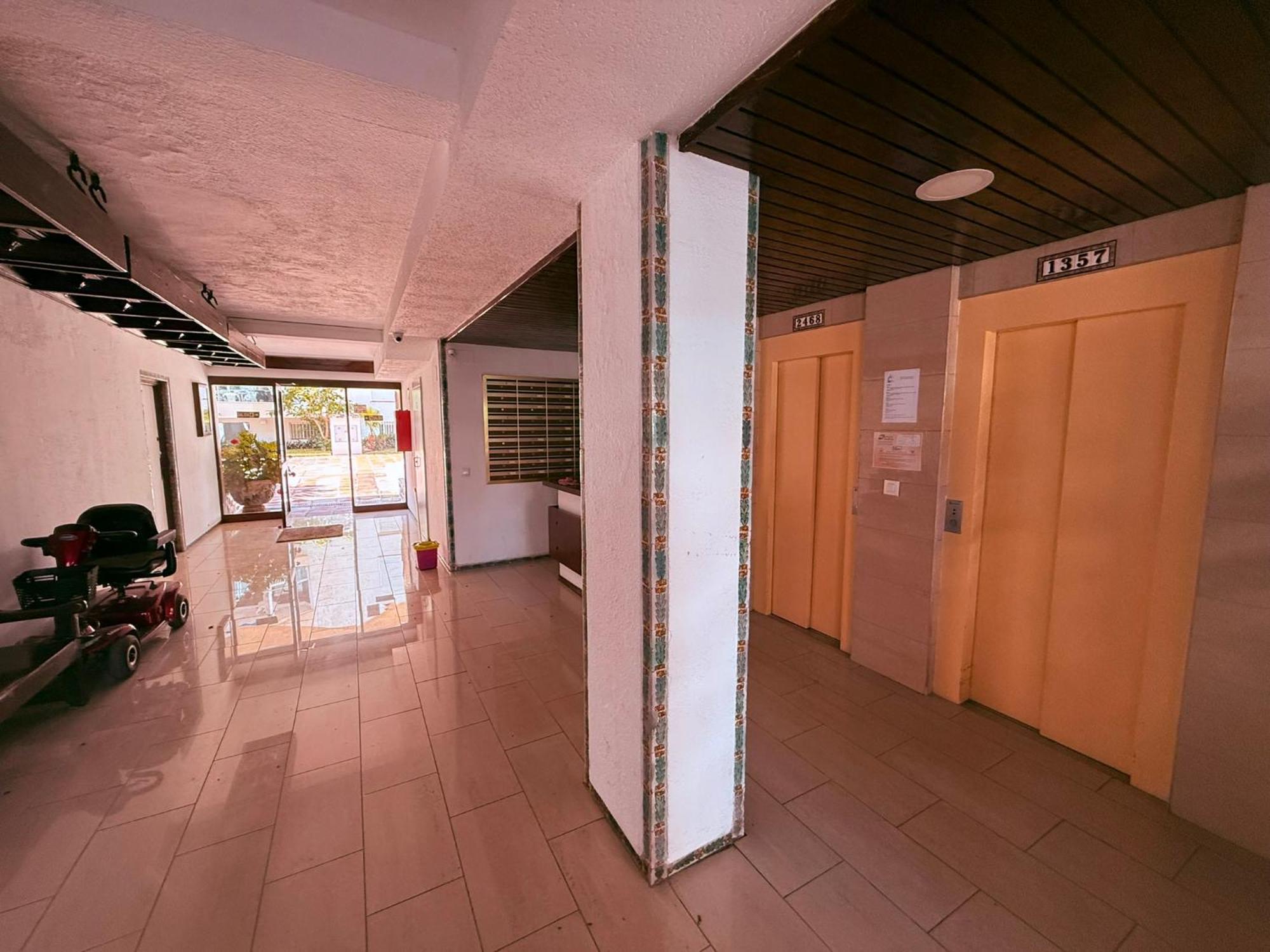 Apartamento En El Centro Cerca De La Playa Fuengirola Bagian luar foto